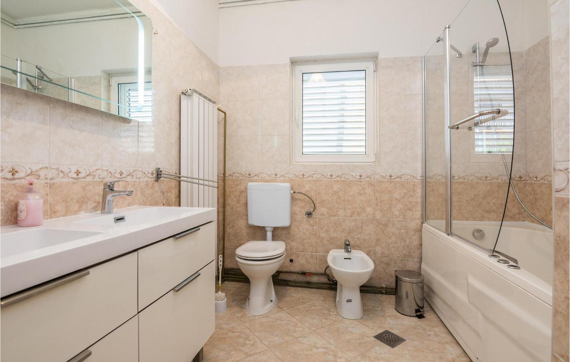 8 Bedroom Gorgeous Home In Kožino מראה חיצוני תמונה